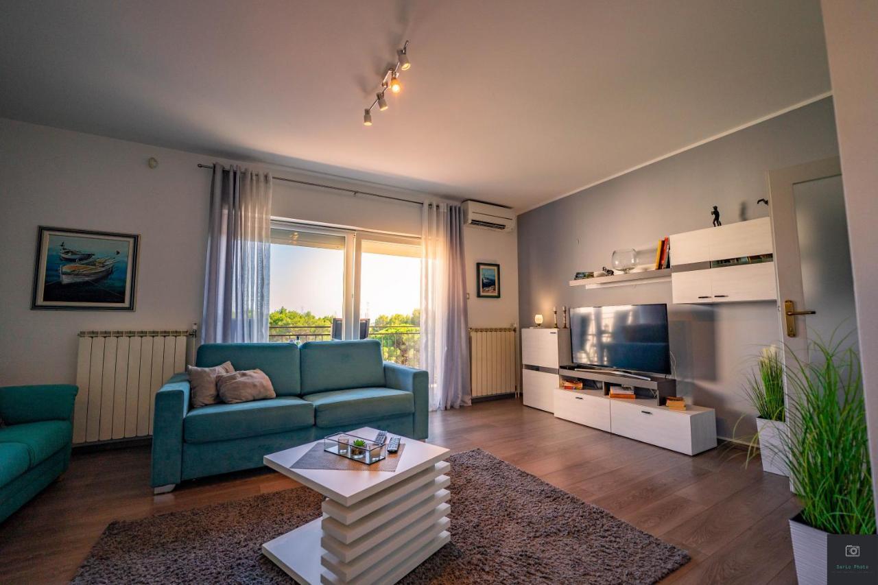 Apartman Nino Pula Exterior foto