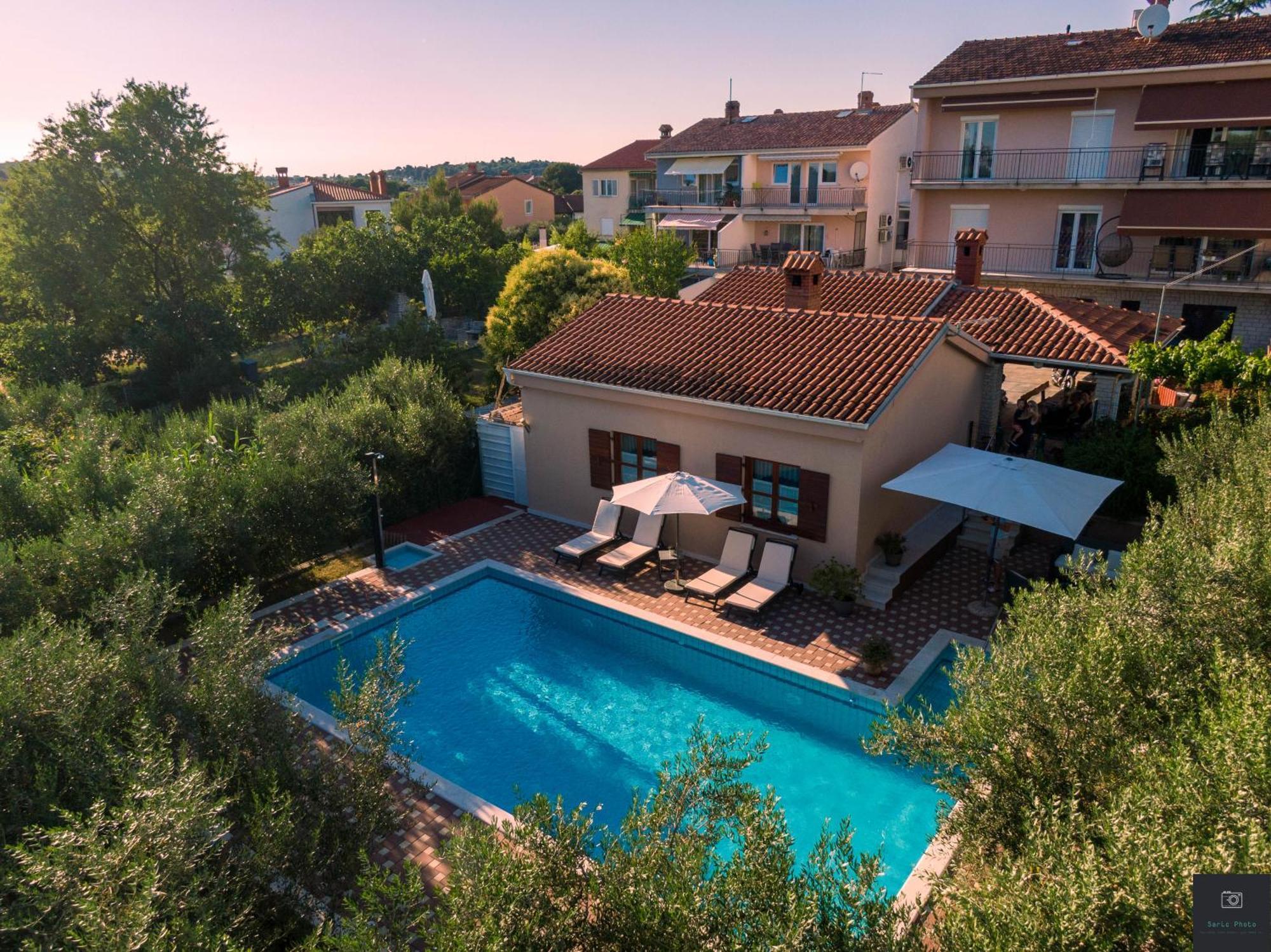 Apartman Nino Pula Exterior foto